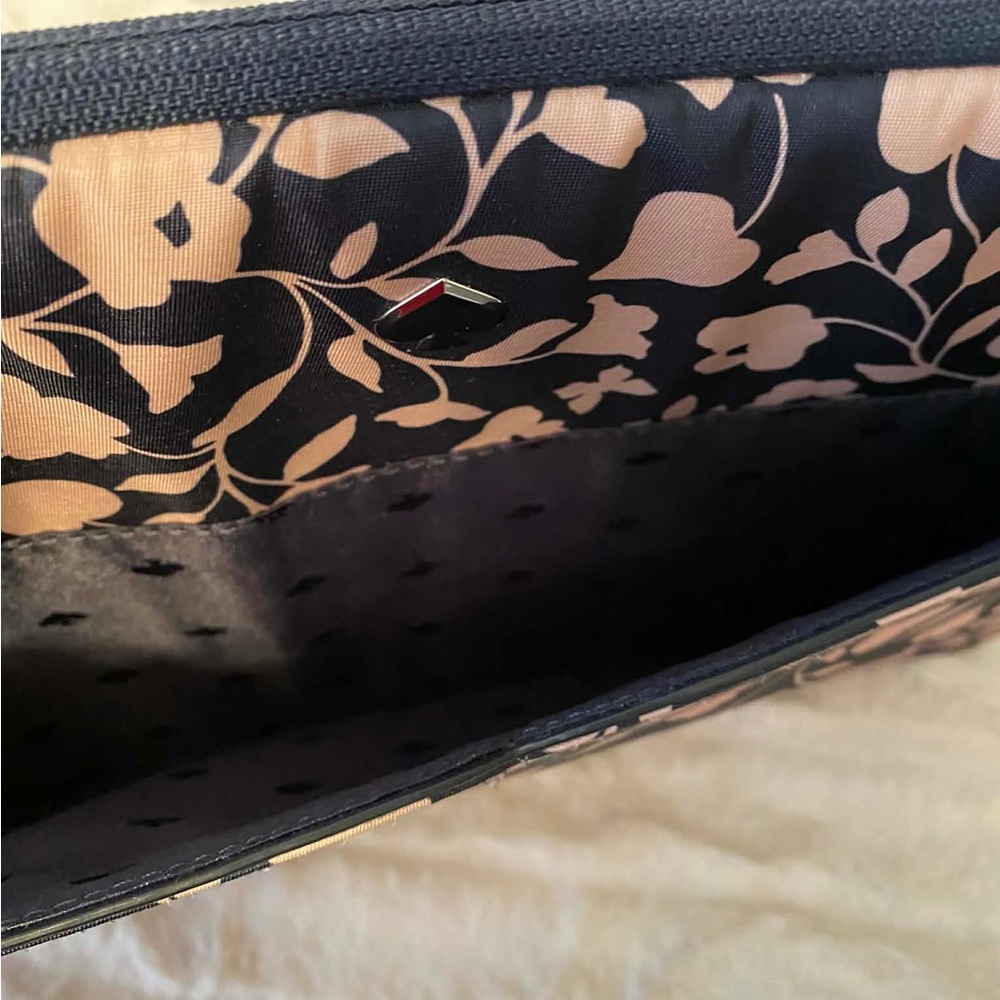 ‼️Flash SALE‼️Like New Kate Spade Laptop Case - Picture 5 of 5